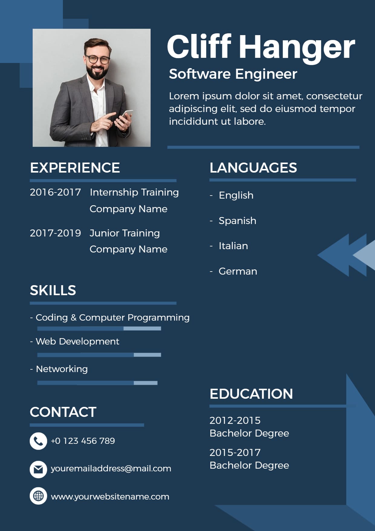 Stand Out in the Tech World: Creative Resumes For Software Engineers
